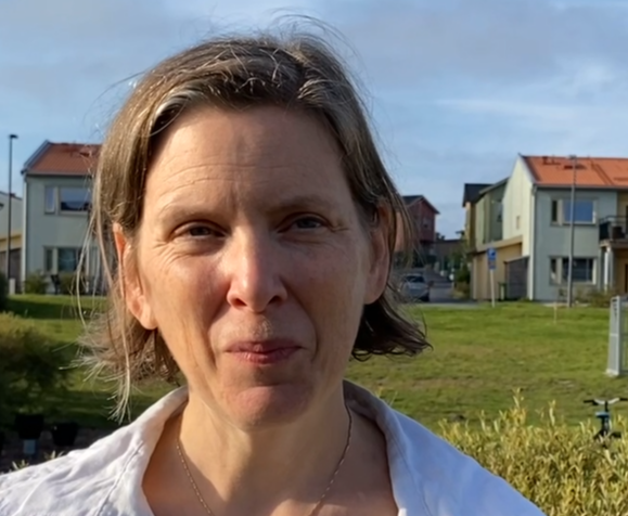  Lisa Hellsing (Politisk sekreterare Mp Botkyrka) på studiebesök i Riksten